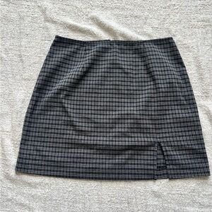 Vintage Express Classic Black Plaid Women's Skirt
